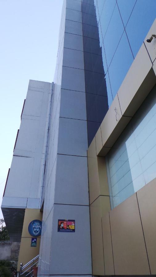 Madhav Muskan Residency Mathura Exterior foto