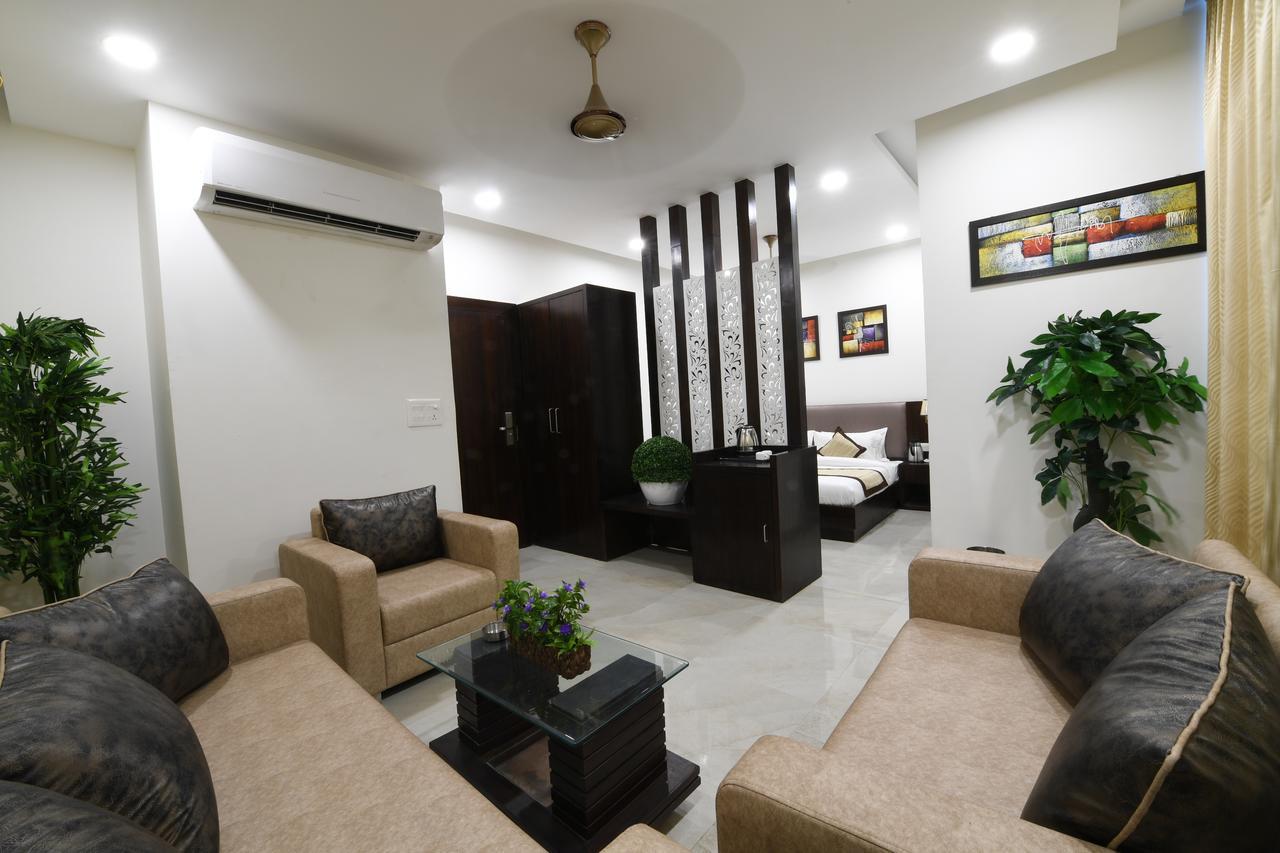 Madhav Muskan Residency Mathura Exterior foto